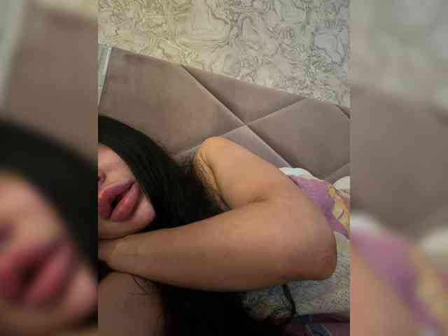 Ekaterina2221 webcam