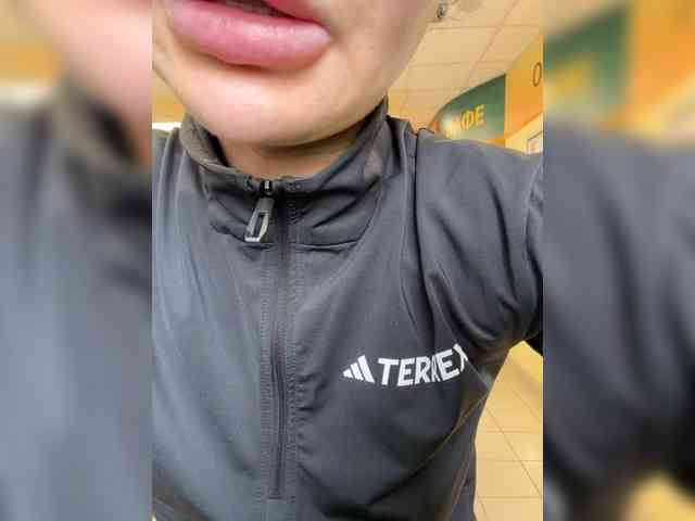 Ekaterina2221 webcam