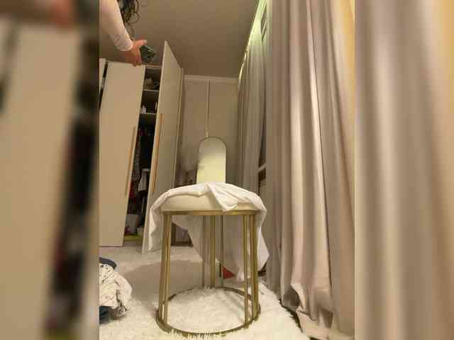 Ekaterina2221 webcam