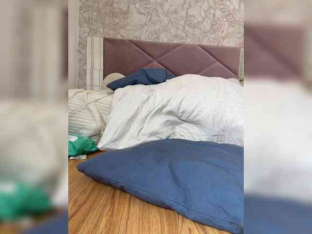 Ekaterina2221 webcam
