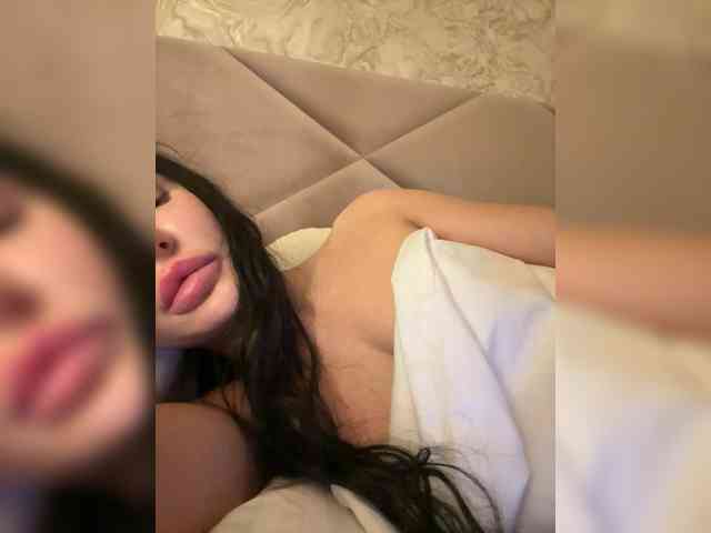 Ekaterina2221 webcam