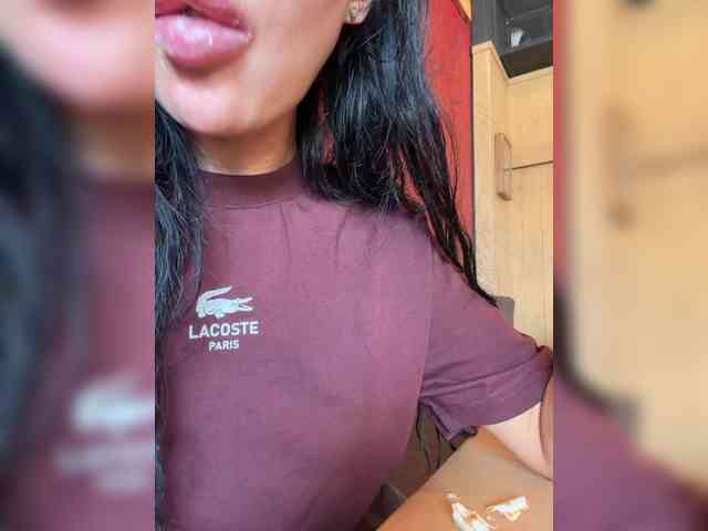 Ekaterina2221 webcam