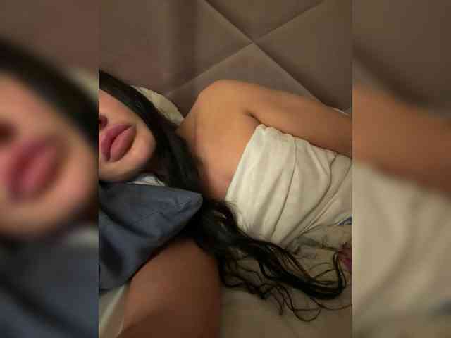 Ekaterina2221 webcam