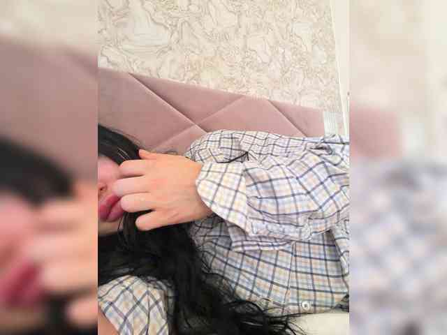 Ekaterina2221 webcam