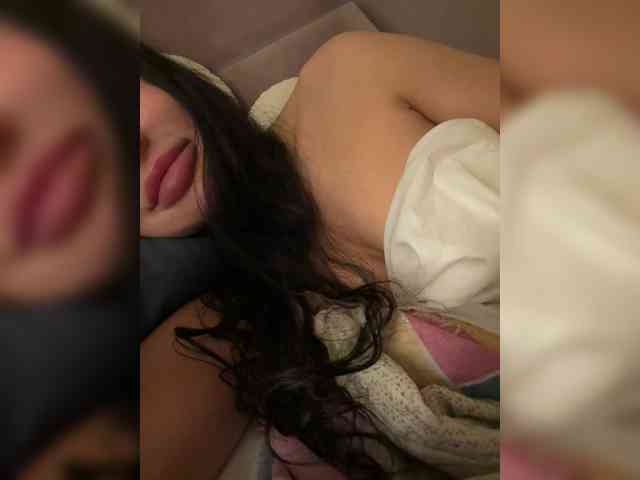 Ekaterina2221 webcam