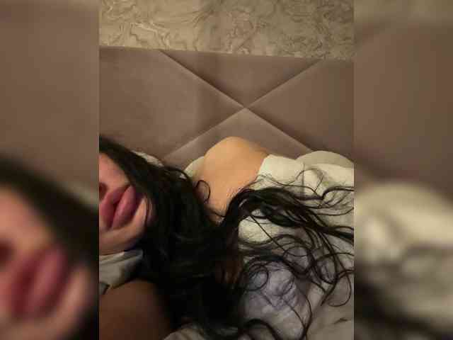 Ekaterina2221 webcam