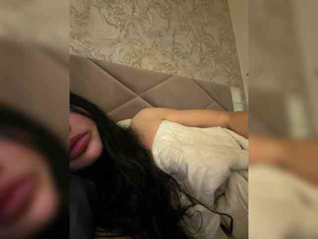 Ekaterina2221 webcam