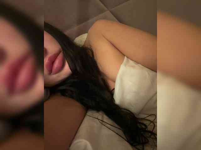 Ekaterina2221 webcam