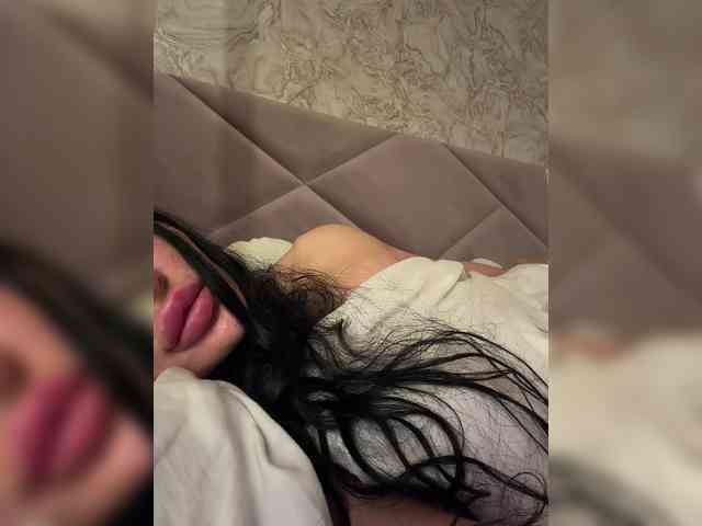 Ekaterina2221 webcam