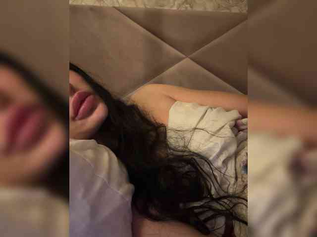 Ekaterina2221 webcam