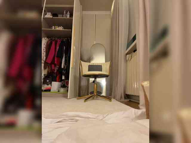 Ekaterina2221 webcam