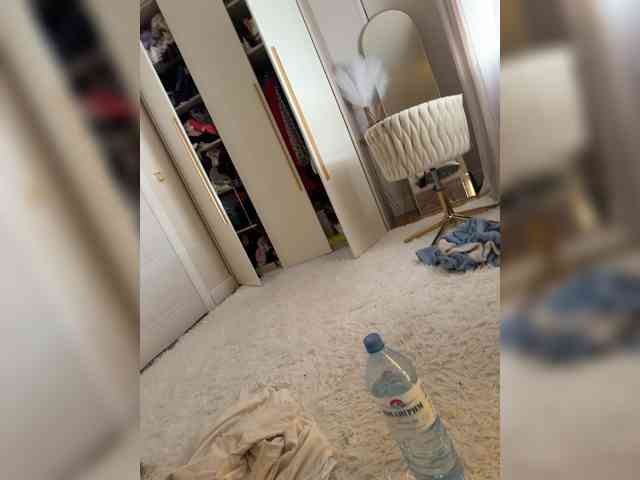 Ekaterina2221 webcam