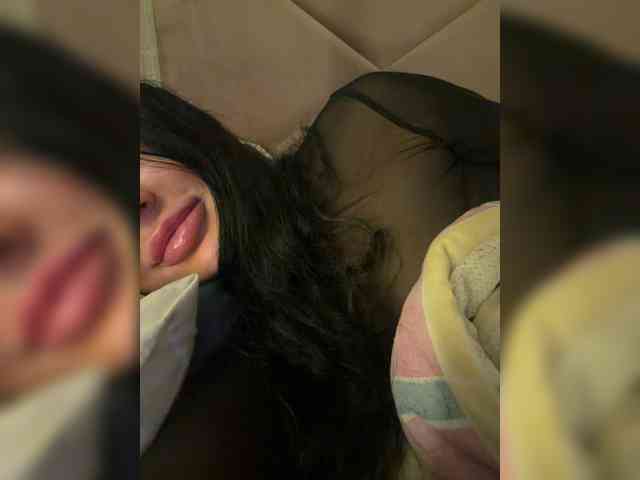 Ekaterina2221 webcam