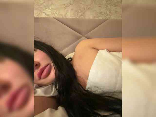 Ekaterina2221 webcam