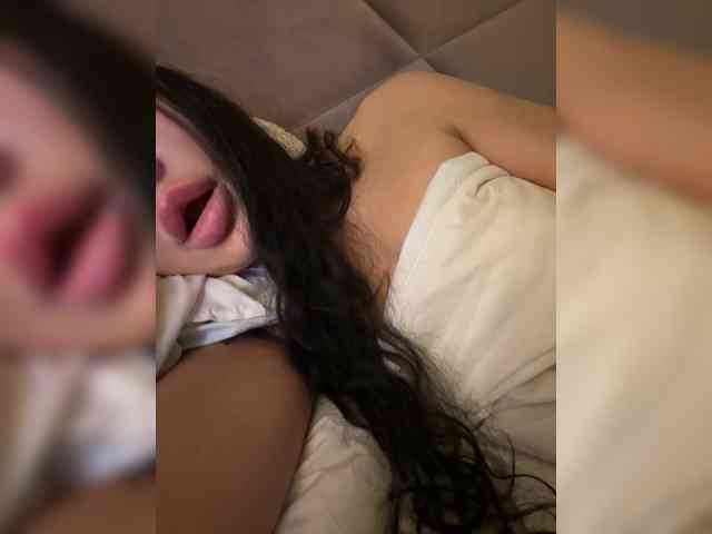 Ekaterina2221 webcam