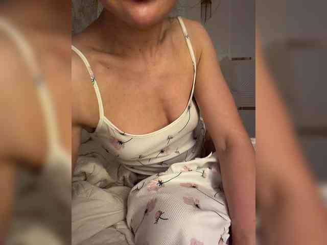 Ekaterina2221 webcam