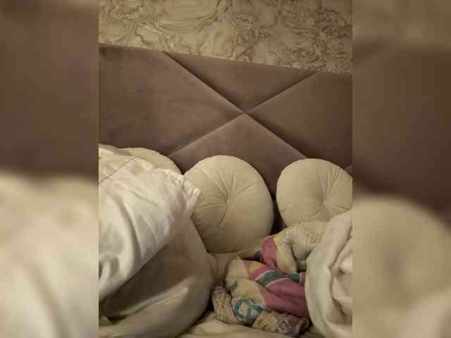 Ekaterina2221 webcam