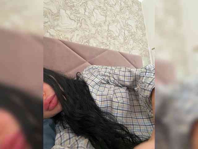 Ekaterina2221 webcam