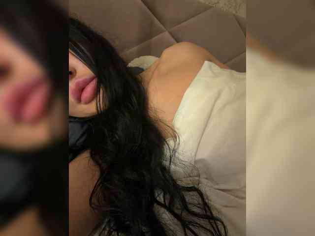 Ekaterina2221 webcam