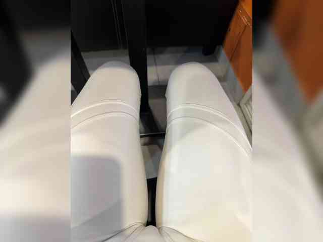 Ekaterina2221 webcam