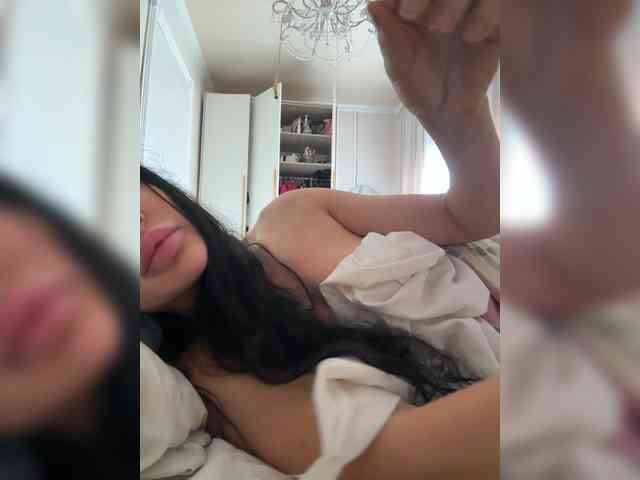 Ekaterina2221 webcam