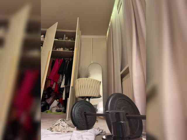 Ekaterina2221 webcam
