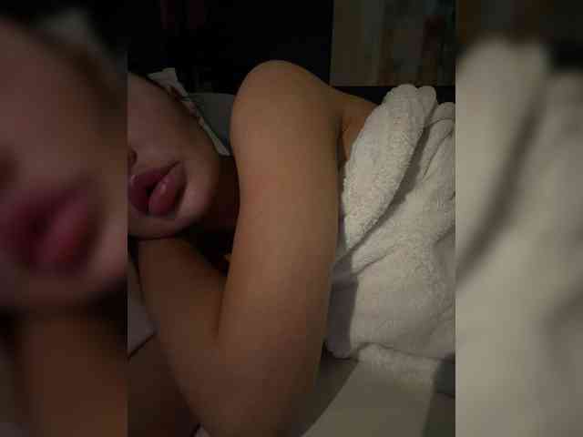 Ekaterina2221 webcam