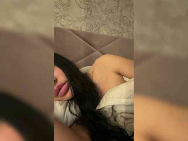Ekaterina2221 webcam