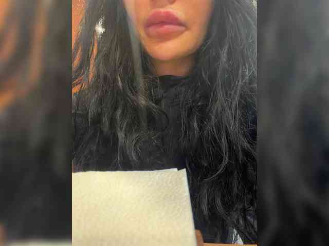 Ekaterina2221 webcam