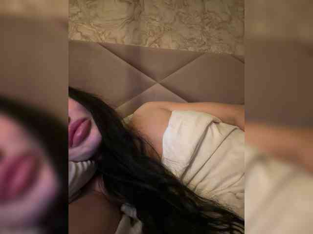 Ekaterina2221 webcam