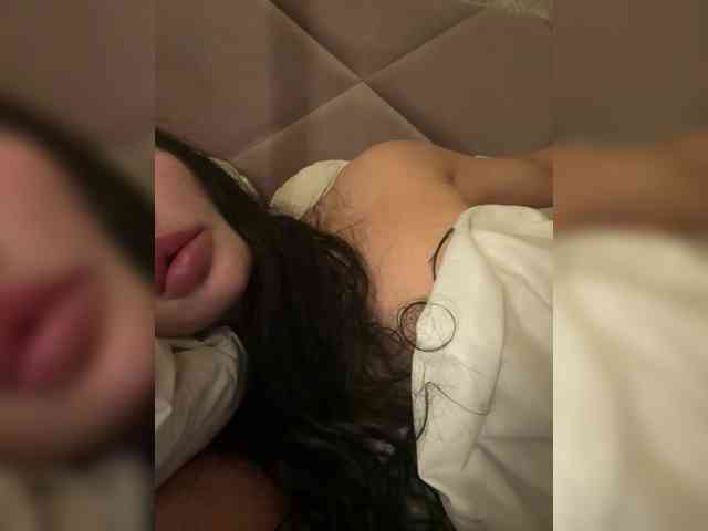 Ekaterina2221 webcam
