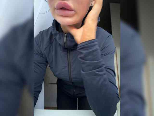 Ekaterina2221 webcam