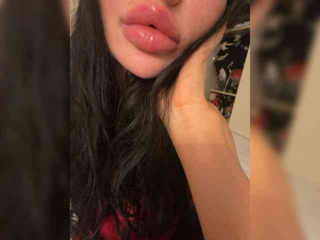 Ekaterina2221 webcam