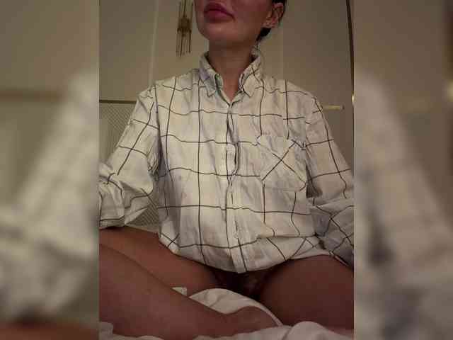 Ekaterina2221 webcam