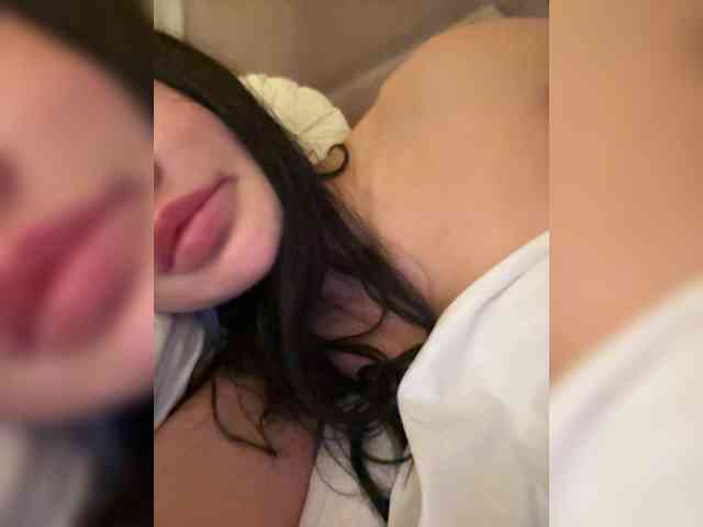 Ekaterina2221 webcam