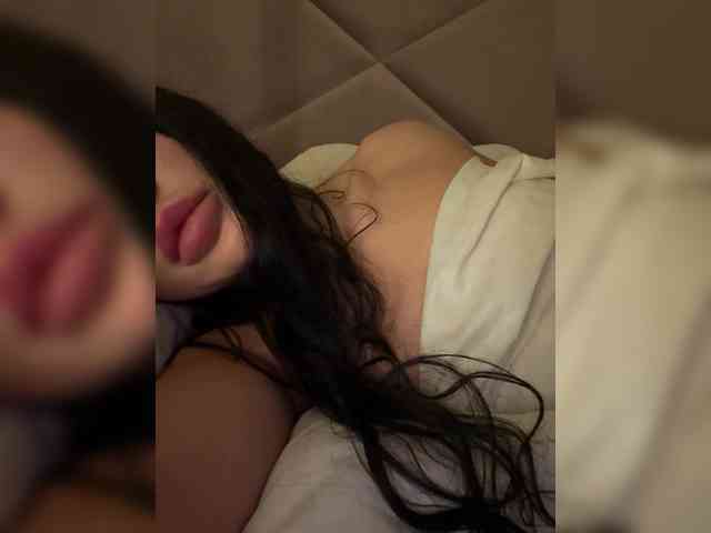 Ekaterina2221 webcam