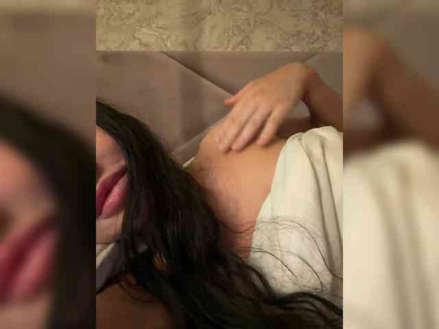 Ekaterina2221 webcam