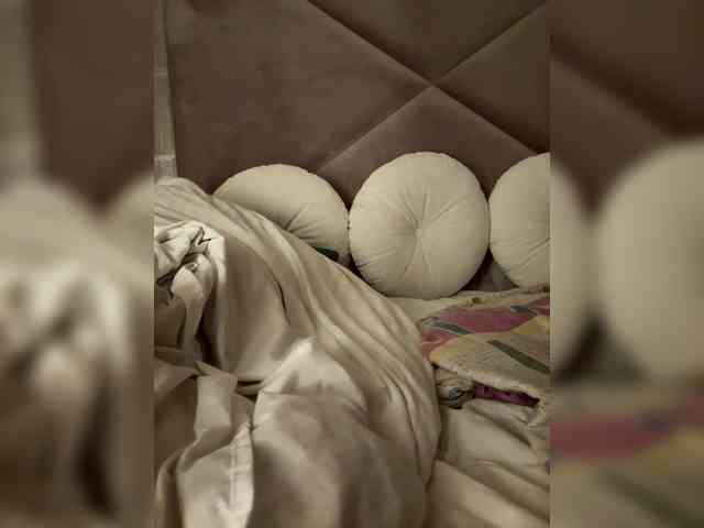 Ekaterina2221 webcam