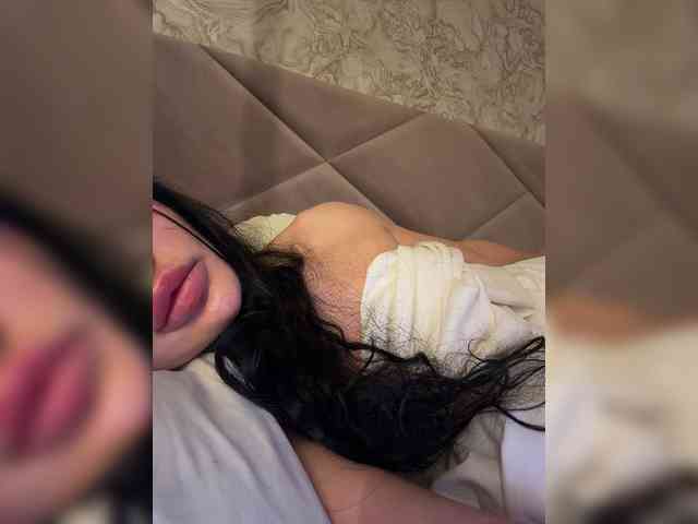 Ekaterina2221 webcam