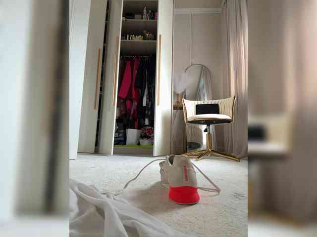 Ekaterina2221 webcam