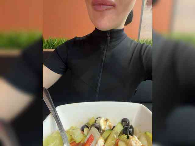 Ekaterina2221 webcam