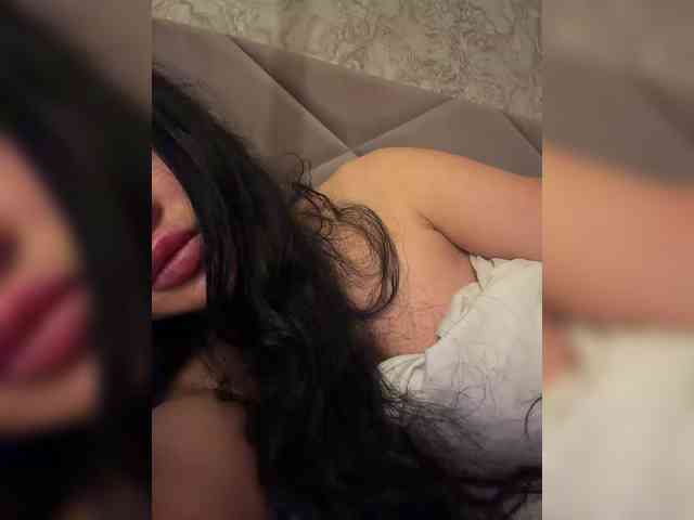 Ekaterina2221 webcam