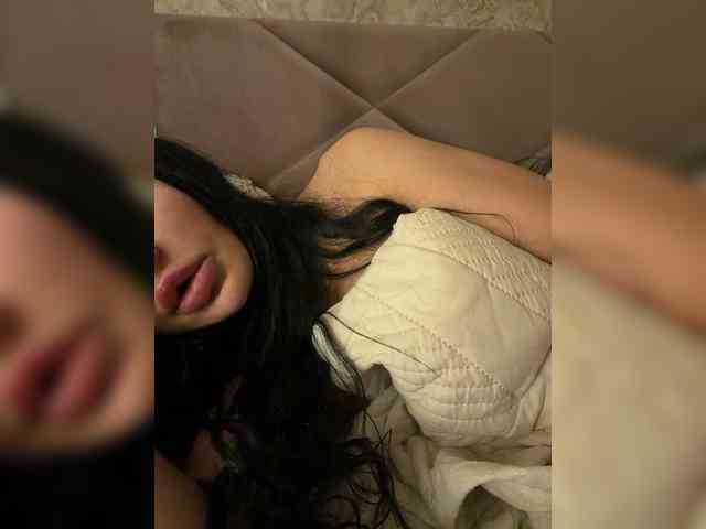 Ekaterina2221 webcam