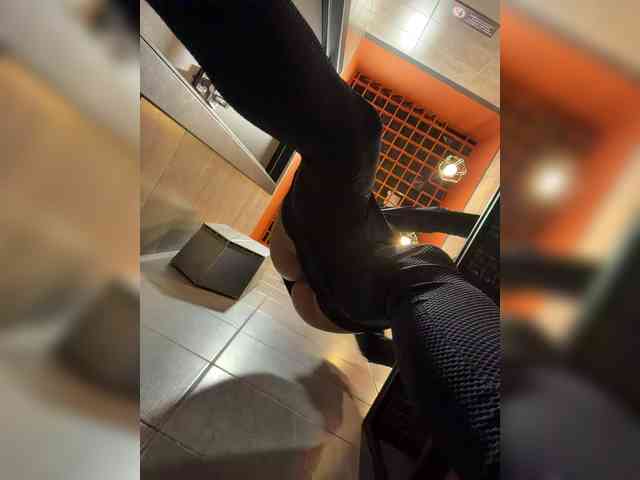 Ekaterina2221 webcam