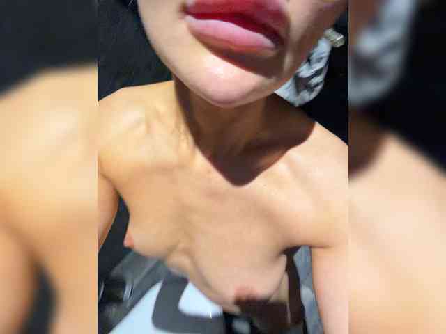 Ekaterina2221 webcam