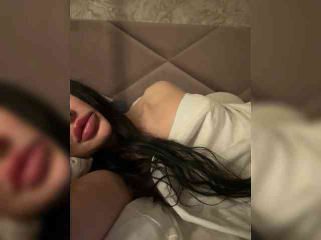 Ekaterina2221 webcam