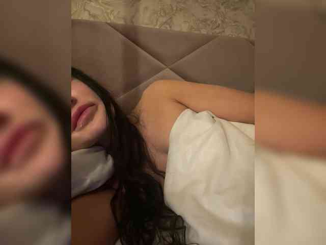 Ekaterina2221 webcam