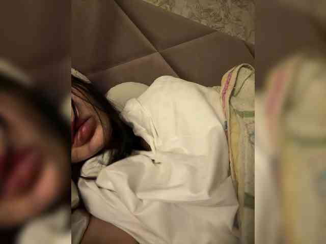 Ekaterina2221 webcam