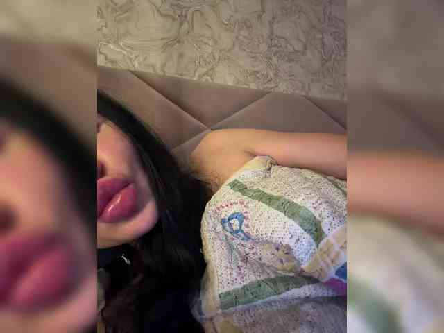 Ekaterina2221 webcam