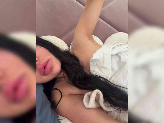 Ekaterina2221 webcam